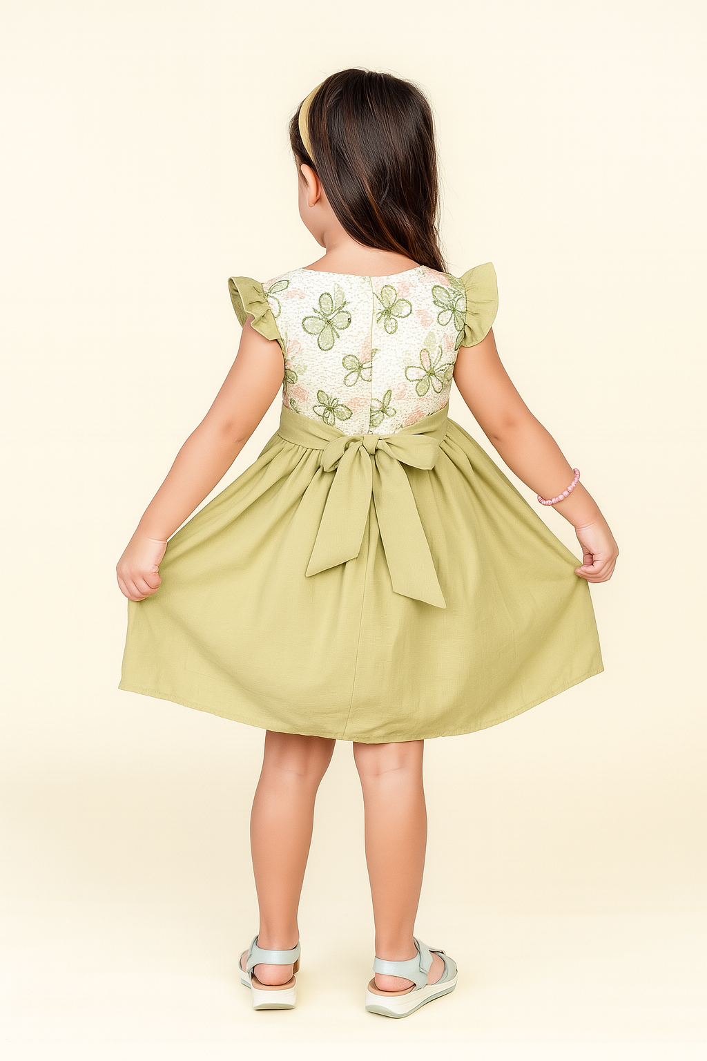 TINY TWILLS Girls Cotton Dress – Sleeveless Frock with Butterfly Embroidered Yoke & Patch Pockets | Cute Summer Wear