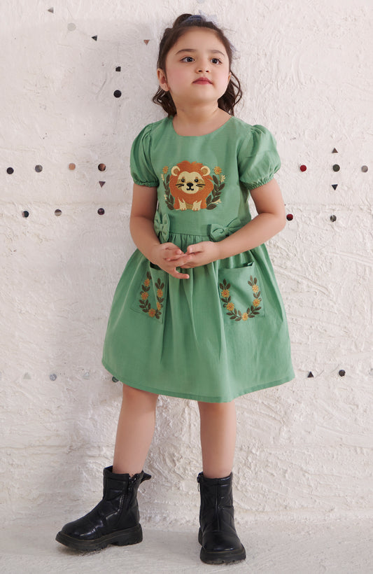 Tiny Twills Linen Lion Embroidered With Two Bows On Waist Fit & Flared Dress